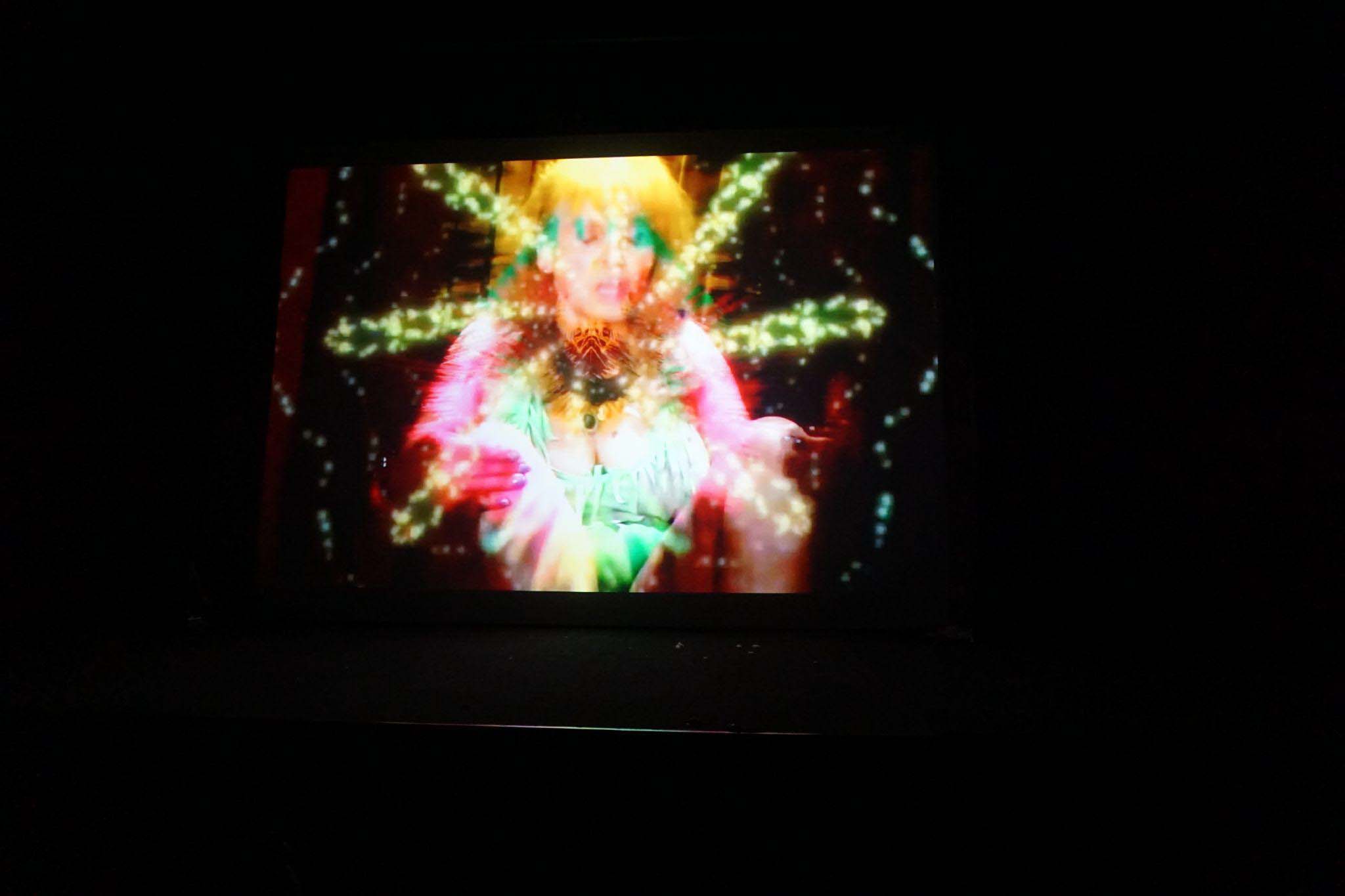 Figura 4. Registro del performance Nadie sabe quién soy yo. (Foto: Luisa Villegas. 2018).