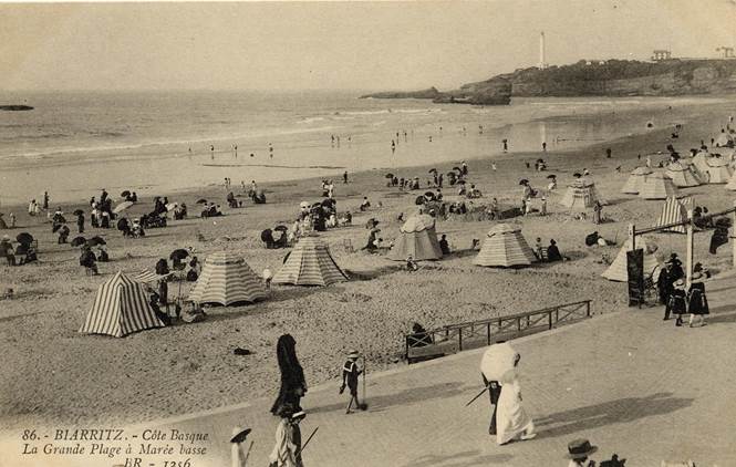 Turn of the 20th-century postcard of Biarritz, France. Author’s collection.